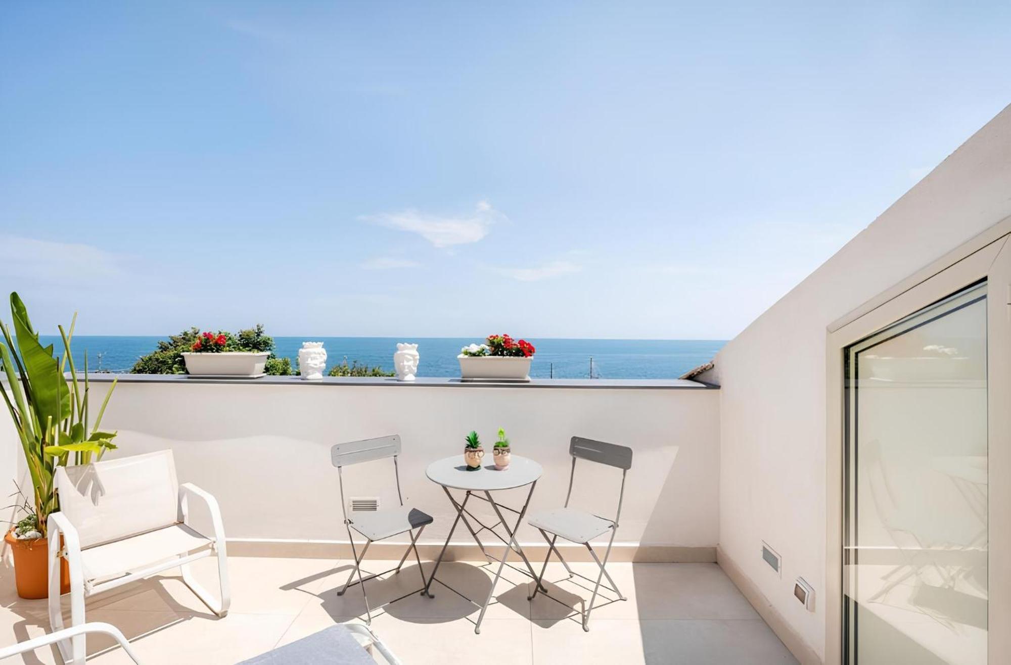 Mare Damuri Con Terrazza Vista Mare Leilighet Catania Eksteriør bilde